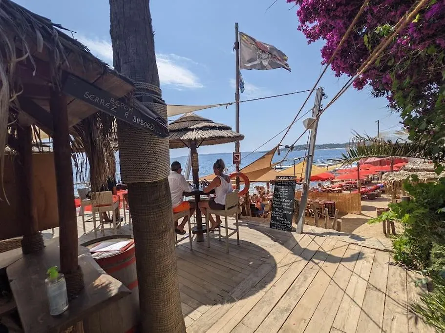 Appartement Vue Mer Magnifique Grande Terrasse - Deco Cosy サント・マキシム