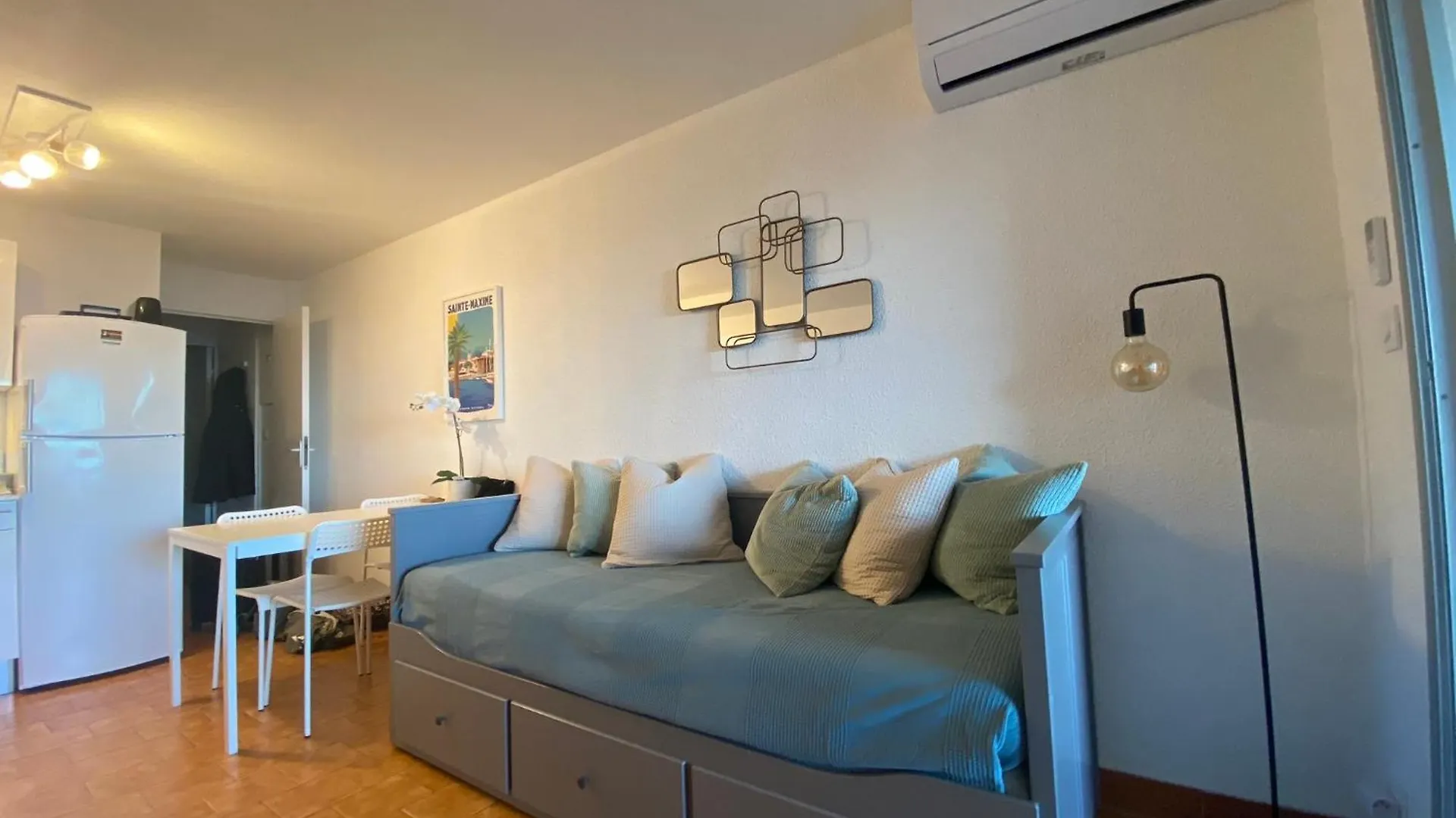 Appartement Vue Mer Magnifique Grande Terrasse - Deco Cosy Sainte-Maxime 0*,  France